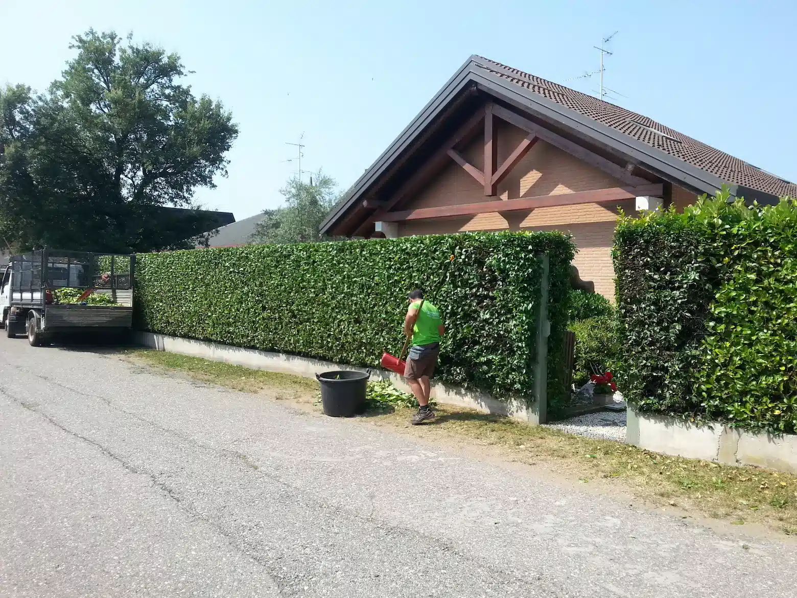 Giardiniere Gorla minore Giardiniere Gorla minore